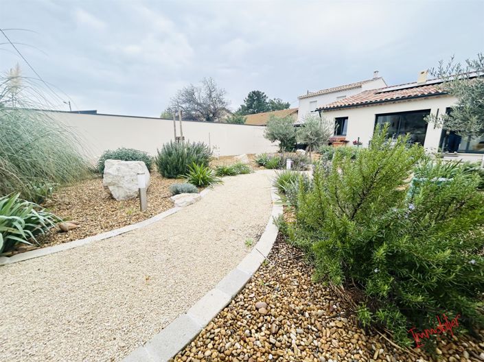 Image No.14-2 Bed House for sale