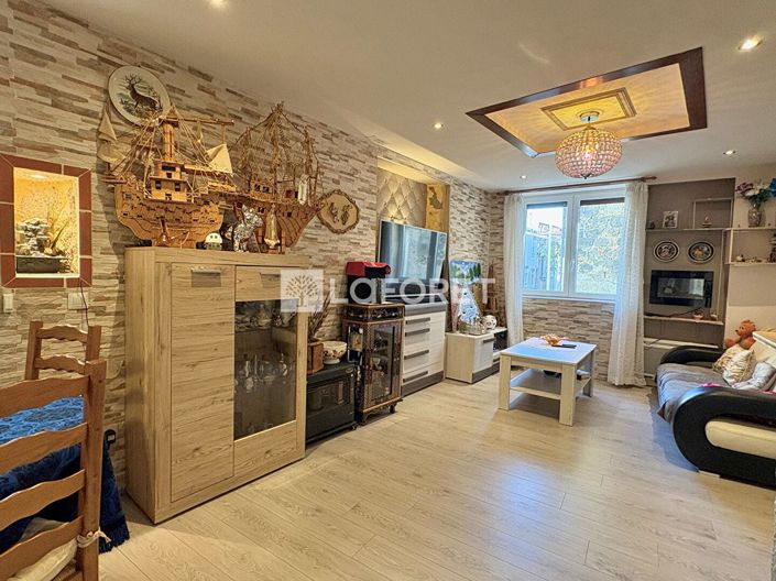 Image No.2-2 Bed House for sale