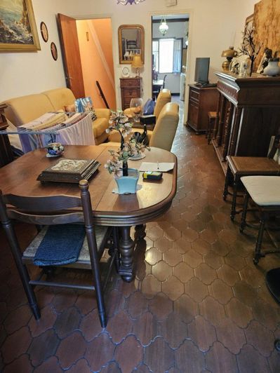 Image No.13-2 Bed House for sale