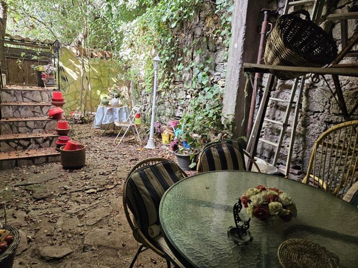 Image No.19-2 Bed House for sale