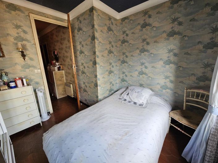 Image No.8-2 Bed House for sale