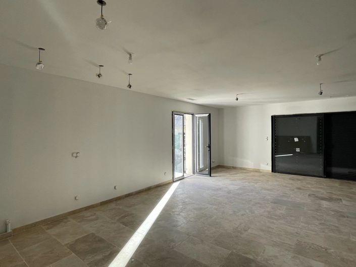 Image No.16-3 Bed House for sale