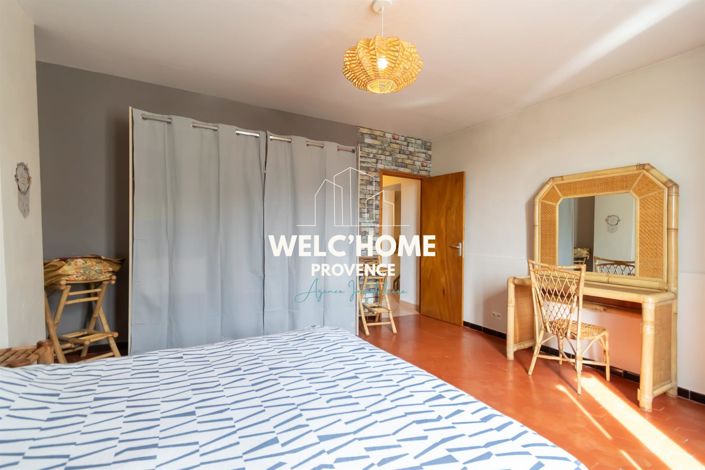 Image No.15-4 Bed House for sale