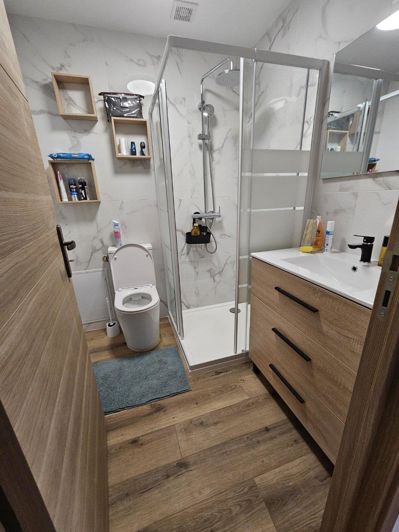 Image No.4-2 Bed House for sale