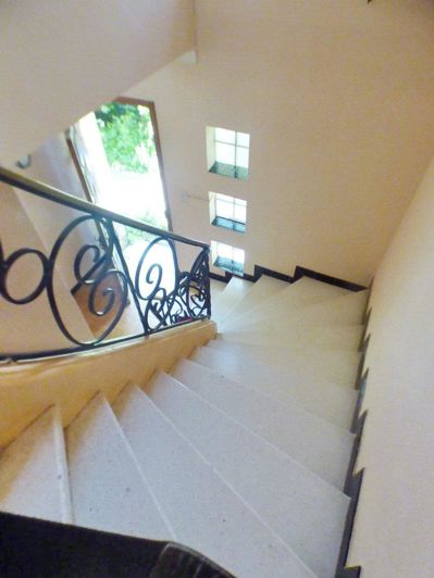 Image No.16-5 Bed House for sale