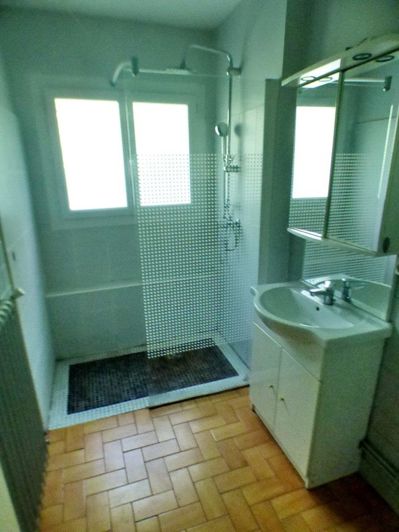 Image No.7-5 Bed House for sale