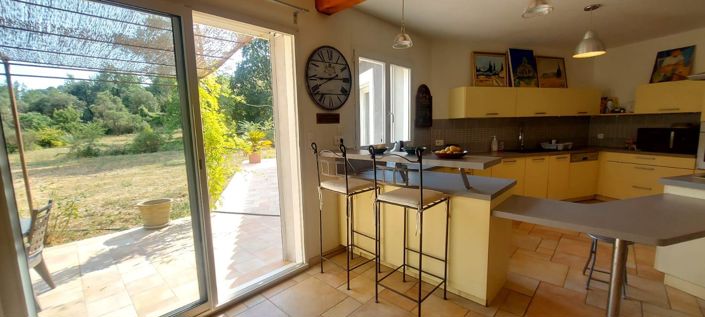 Image No.10-3 Bed House for sale