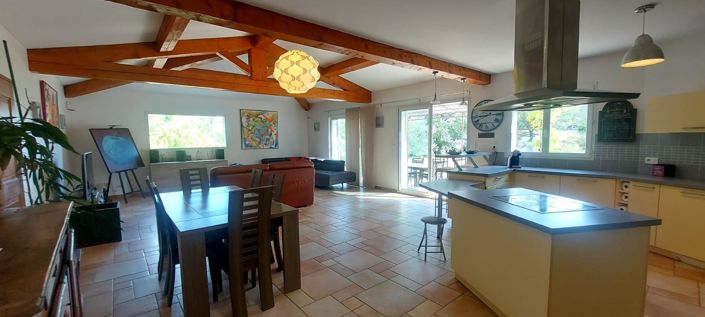 Image No.9-3 Bed House for sale