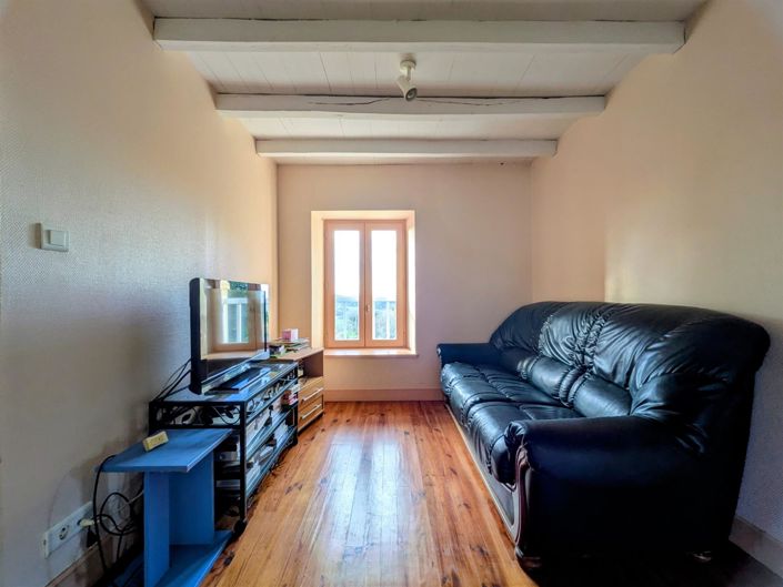 Image No.11-5 Bed House for sale