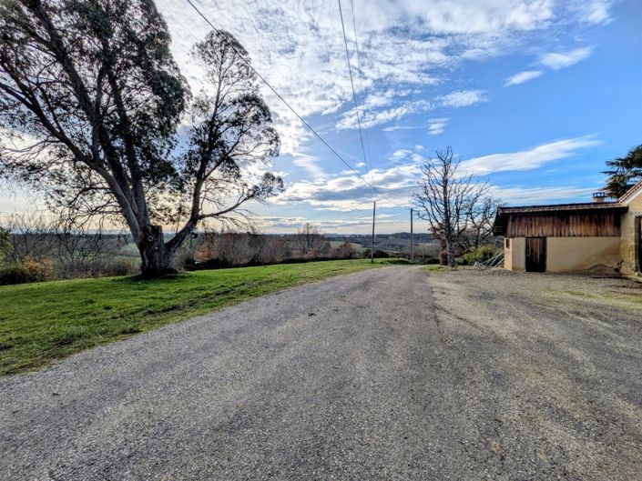 Image No.18-5 Bed House for sale