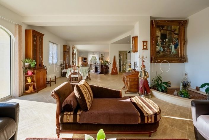 Image No.14-4 Bed House for sale