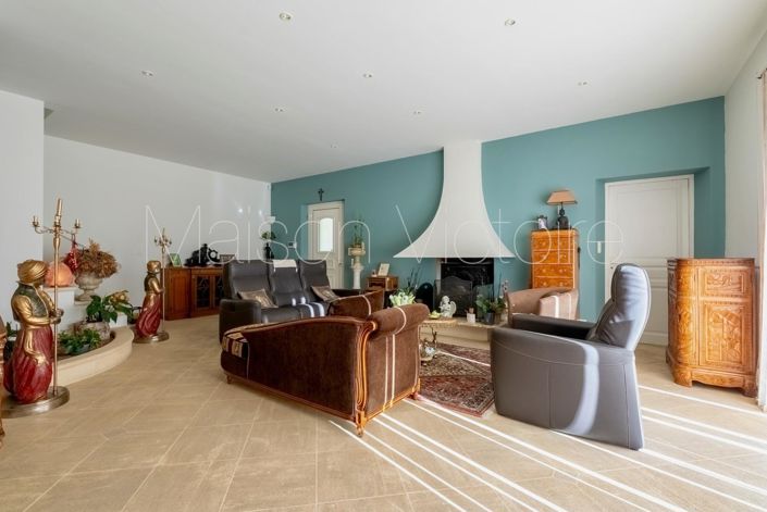 Image No.15-4 Bed House for sale