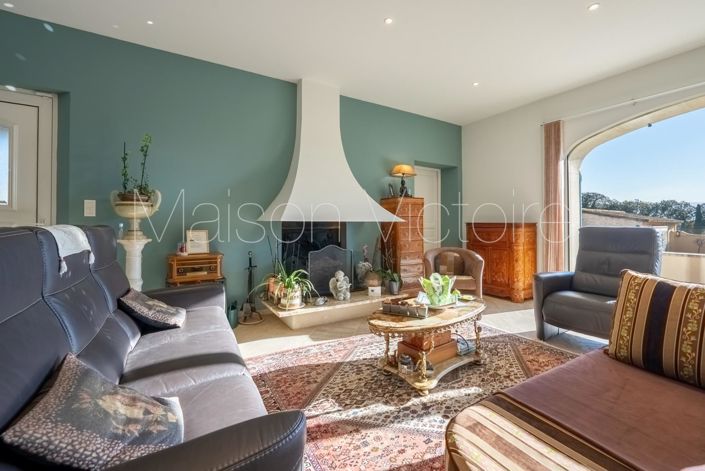 Image No.16-4 Bed House for sale