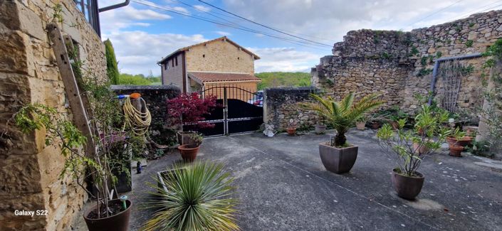 Image No.2-5 Bed House for sale