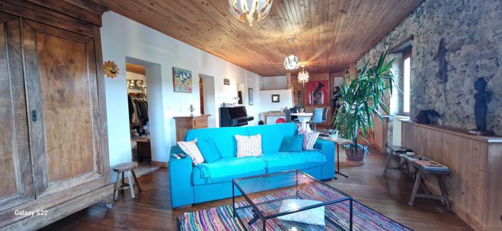 Image No.7-5 Bed House for sale