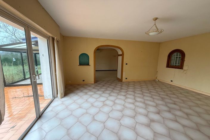 Image No.2-Maison de 2 chambres à vendre à Uzès