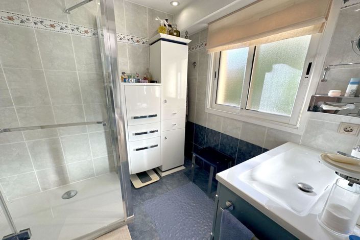 Image No.17-3 Bed Apartment for sale