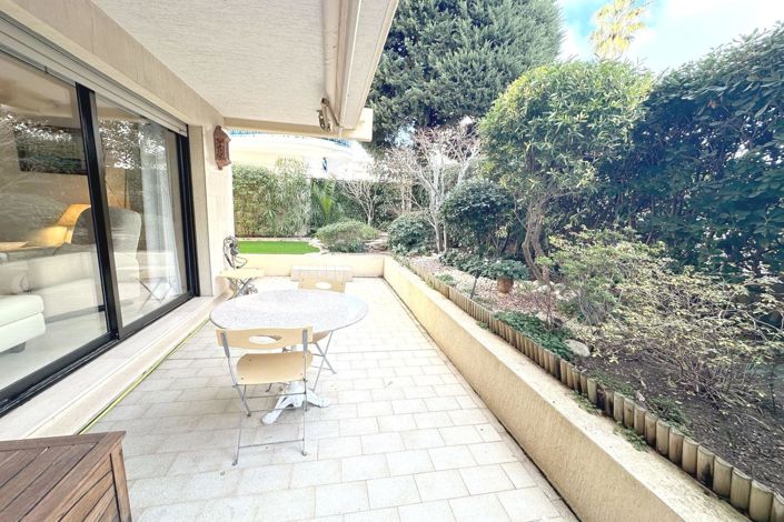 Image No.18-3 Bed Apartment for sale