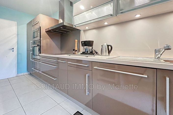 Image No.3-2 Bed House for sale