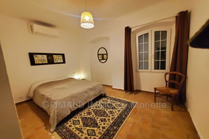 Image No.10-6 Bed House for sale