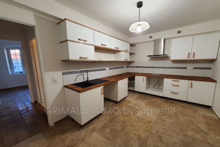 Image No.12-Maison de 6 chambres à vendre à La Garde-Freinet