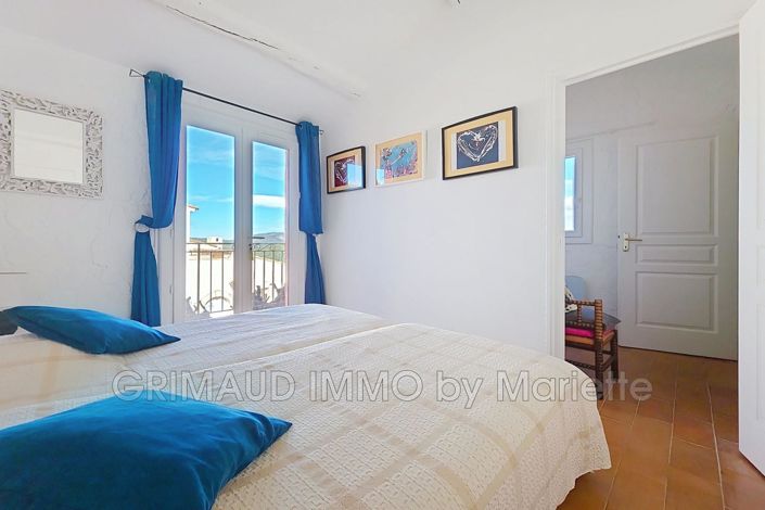 Image No.8-3 Bed House for sale