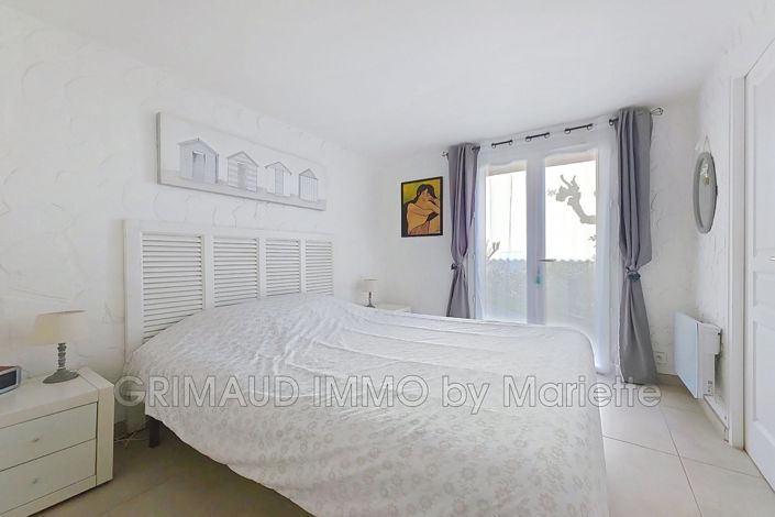 Image No.9-3 Bed House for sale