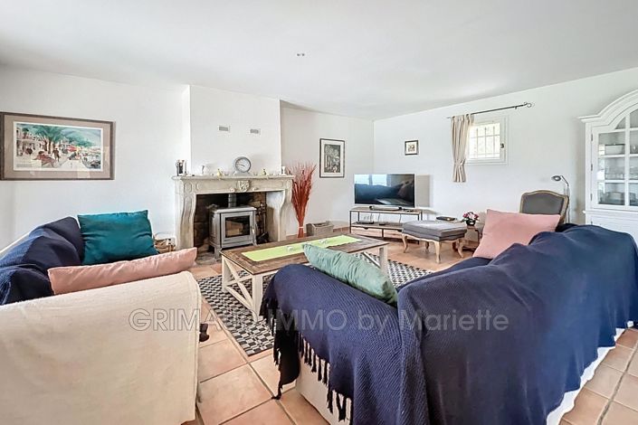 Image No.9-4 Bed House for sale