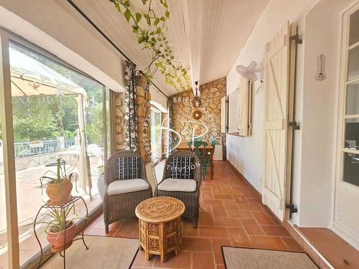 Image No.10-2 Bed House for sale