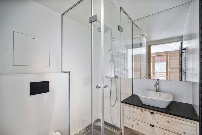 Image No.11-3 Bed Apartment for sale