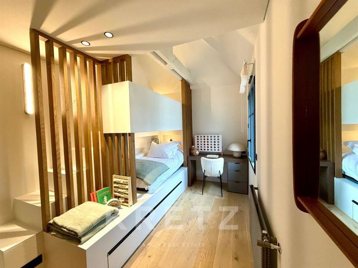 Image No.14-4 Bed Property for sale