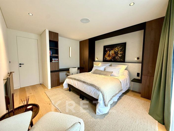 Image No.7-4 Bed Property for sale