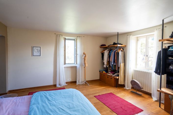 Image No.11-5 Bed House for sale