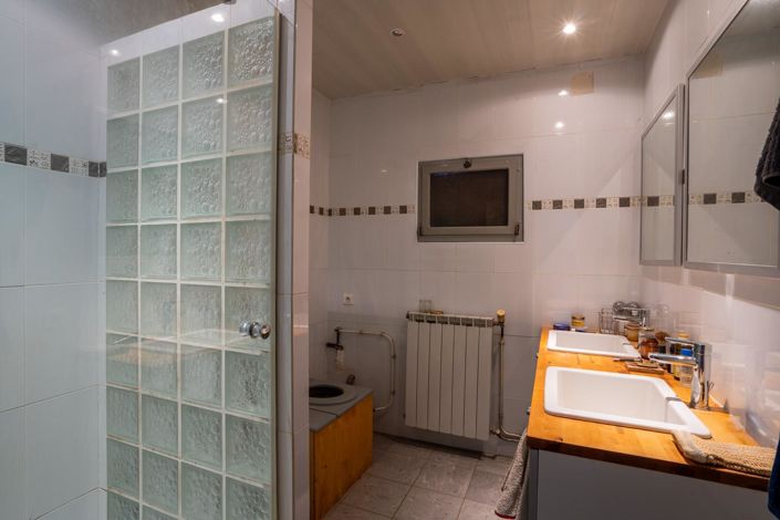 Image No.14-5 Bed House for sale