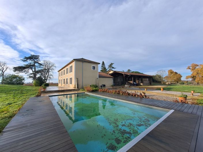 Image No.29-7 Bed Property for sale