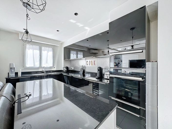 Image No.2-3 Bed Apartment for sale