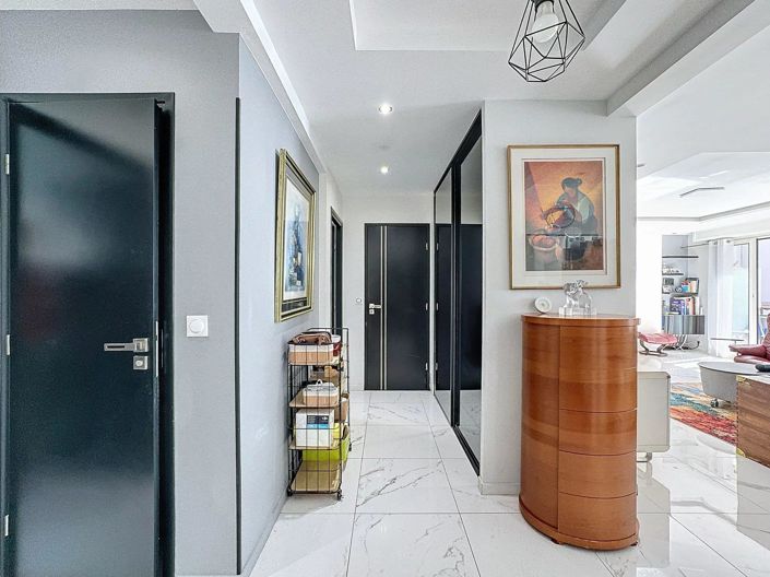 Image No.6-3 Bed Apartment for sale