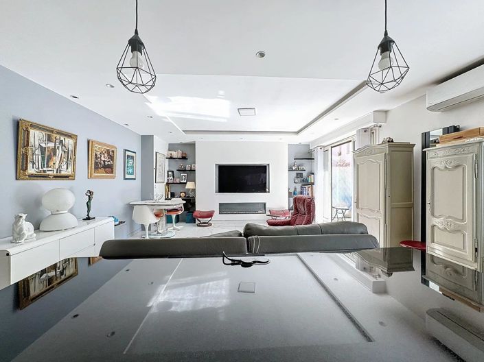 Image No.7-3 Bed Apartment for sale