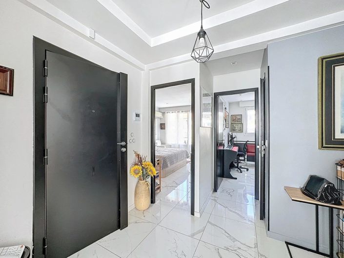 Image No.9-3 Bed Apartment for sale