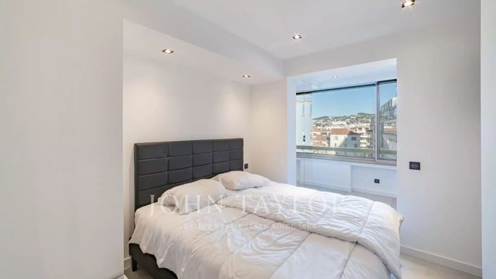 Image No.12-3 Bed Apartment for sale