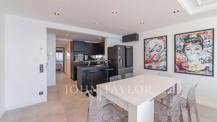 Image No.7-3 Bed Apartment for sale