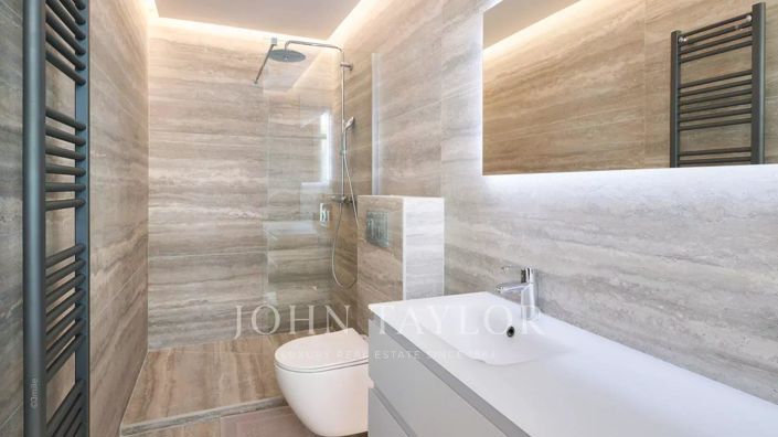 Image No.13-3 Bed House for sale