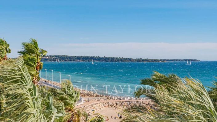 Image No.17-4 Bed Apartment for sale