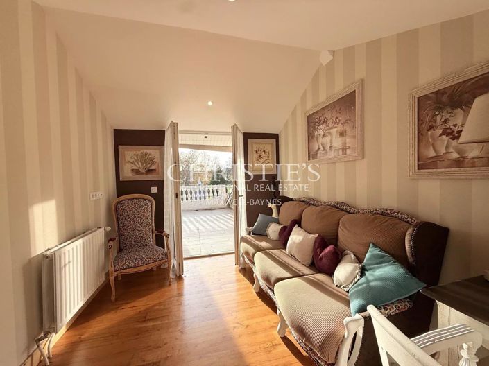 Image No.21-House for sale