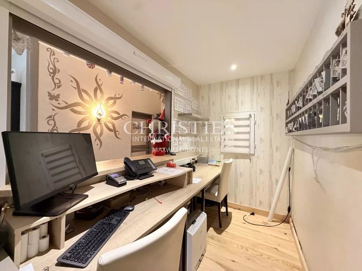 Image No.25-House for sale