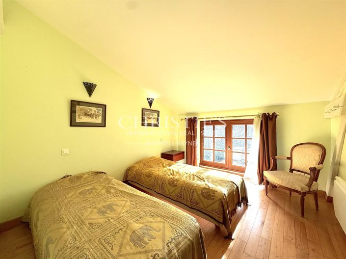 Image No.22-4 Bed House for sale