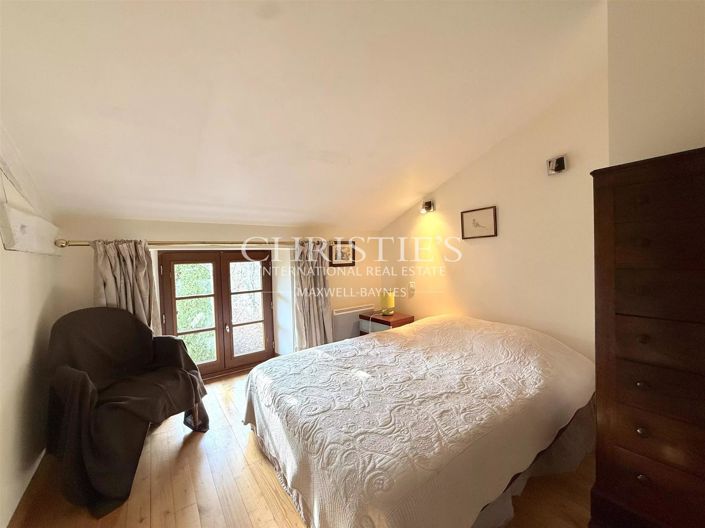 Image No.23-4 Bed House for sale