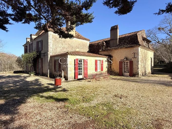 Image No.3-8 Bed House for sale