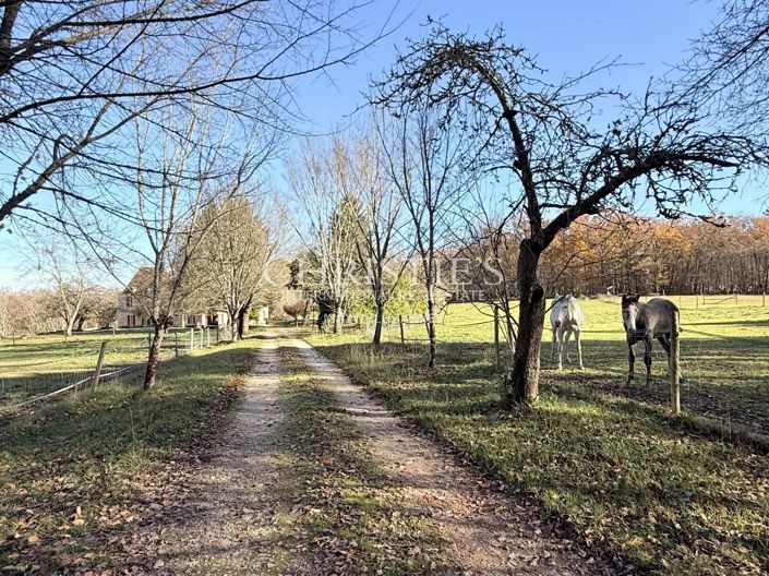 Image No.33-8 Bed House for sale