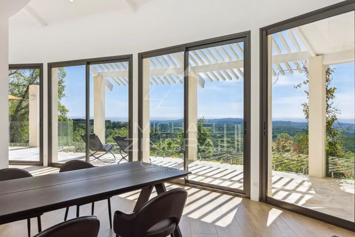 Image No.3-4 Bed House for sale